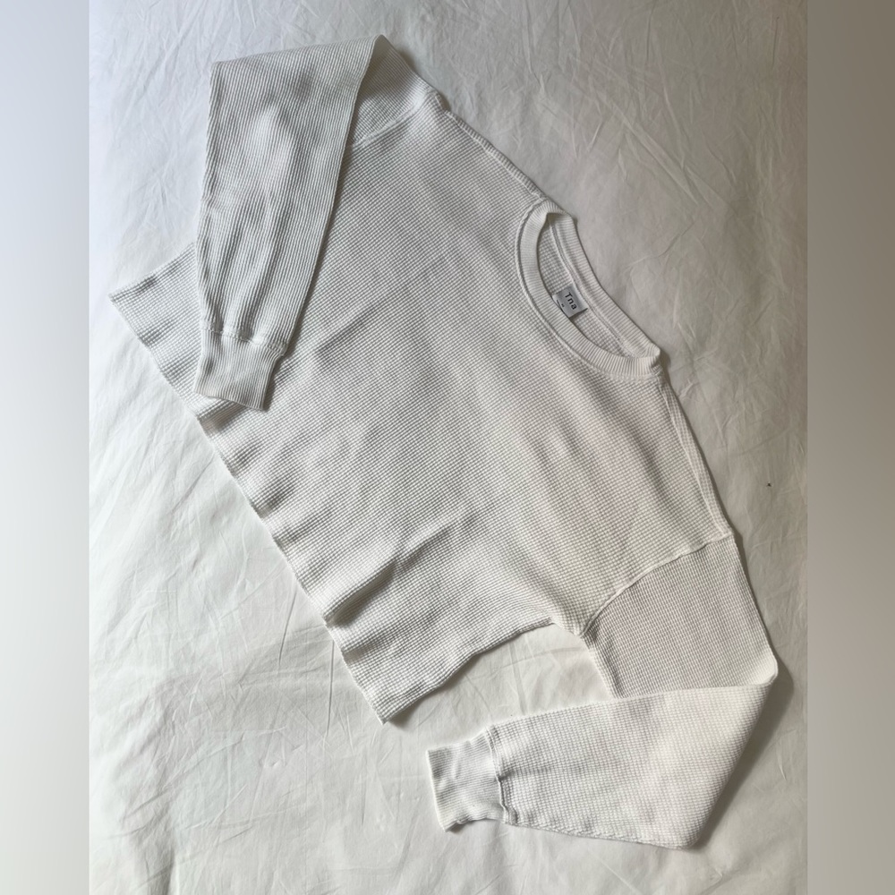 ARITZIA TNA waffle crop long sleeve 🤍